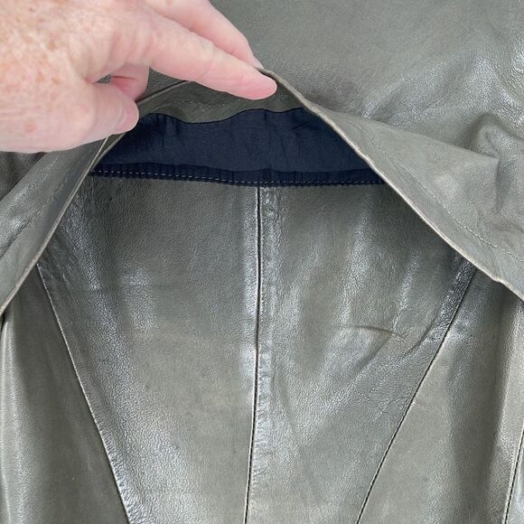 Improvd Knit Sleeve Lambskin Leather Moto Jacket - Picture 11 of 16